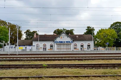 Niedokończony dworzec kolejowy przy ul. Szadkowskiej